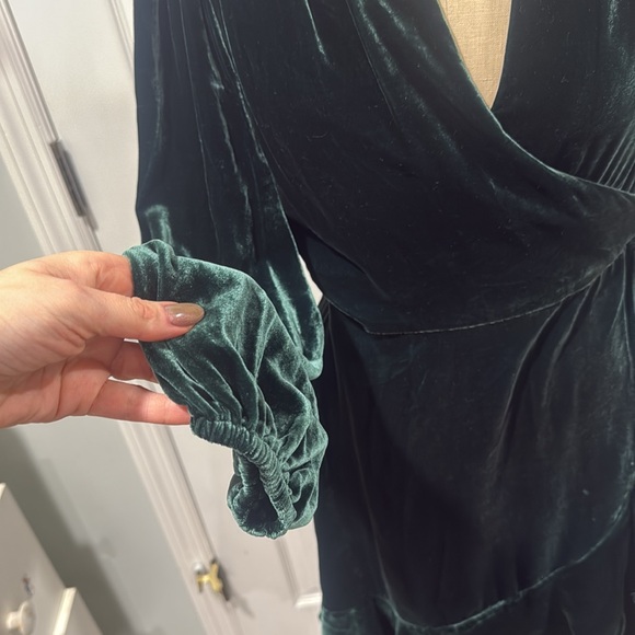 NWT Banana Republic Emerald wrap dress perfect for any celebration. - Picture 3 of 7